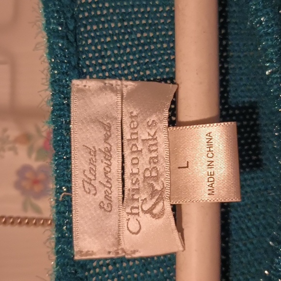 Sweater - Picture 3 of 4